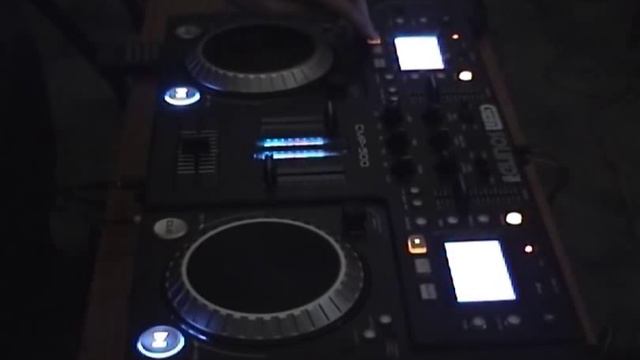DJ L.E.D Cutting tracks смотреть онлайн