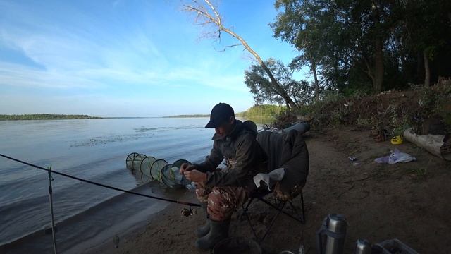 Фидер в Усовке. Рыбалка с острова. смотреть онлайн