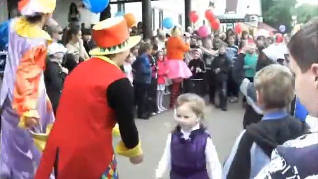 Кольчугино. Праздник детства 1 июня 2012г. у ТЦ "Планета" смотреть онлайн
