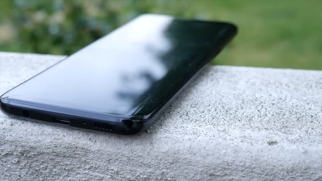 Samsung Galaxy S8 Review: Almost A Perfect Smartphone... смотреть онлайн
