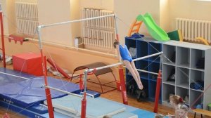 Спортивная гимнастика. 3 взрослый разряд у девочек. Брусья.