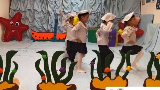 Танец «Моряк и морячка»в детском саду. Балабақша балаларына арналған би “Теңізшілер”. смотреть онлайн