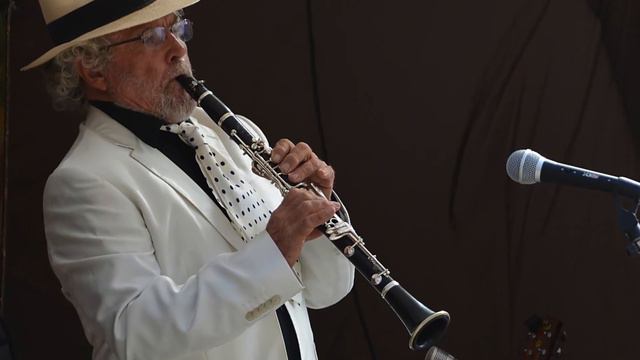 Before You Start Saxophone: 10 Things You Must Know! смотреть онлайн