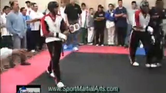 Jeromy Roque v Keon Pinkney - 2004 Superstar Invitational смотреть онлайн