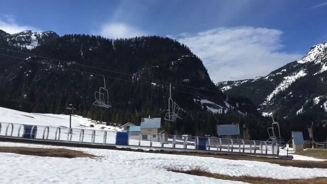 лыжный курортный городок в штате Вашингтон смотреть онлайн