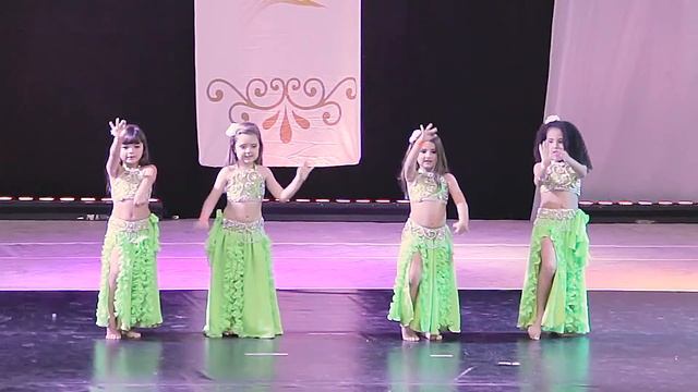 Espaço de Dança Daniela Guimarães - Grupo Infantil ® Belíssimas - Congresso Mineiro de Dança смотреть онлайн