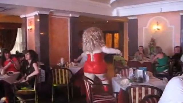 Ростовая кукла Эммануэль в ресторане "Старый Пловдив" смотреть онлайн
