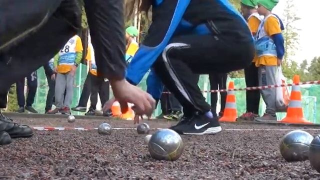 Спортивный лагерь "Заря" смотреть онлайн