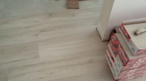 Как положить ламинат без порогов по всему дому