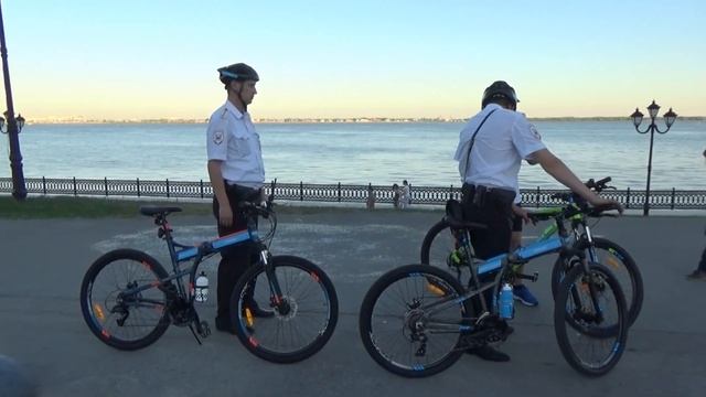 В Саратове появился полицейский велопатруль смотреть онлайн