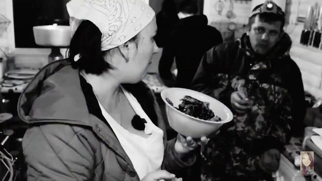 Сказка "Золотые донаты" Деревенский дневник "Бабы яги"? смотреть онлайн