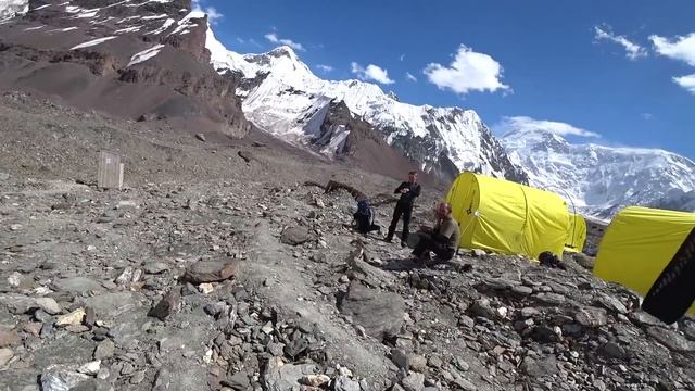 Хромой и Хан Тенгри Выход на штурм. Трещины и ледниковые реки. смотреть онлайн