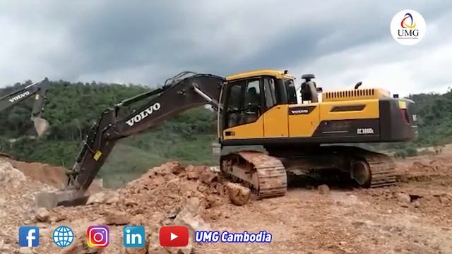 Volvo Excavator EC300DL & EC210DL Working in Construction смотреть онлайн