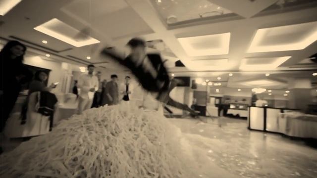 Бумажное шоу на свадьбе в Солнечногорске. смотреть онлайн