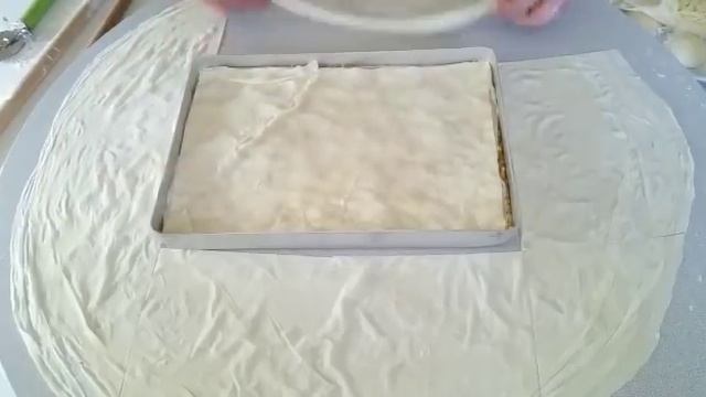 KOLAY EV BAKLAVASI NASIL YAPILIR?Tatlı Tarifleri|Şerbetli Tatlilar|#Masmavi3Mutfakta смотреть онлайн