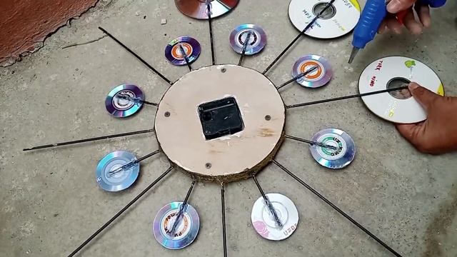 Красивый часы с компакт диска смотреть онлайн