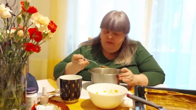 ГЕРМАНИЯ🇩🇪.УКРАИНСКИЕ🇺🇦БЕЖЕНЦЫ.НУЖНО ЕСТЬ ПОБОЛЬШЕ,А ТО ВЕТРОМ УНЕСЁТ смотреть онлайн