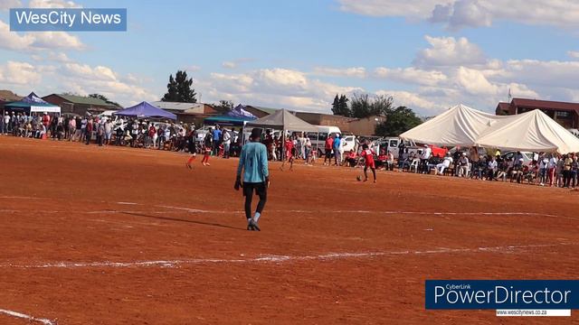 Easter tournament games at Congo grounds in Bekkersdal, Westonaria смотреть онлайн
