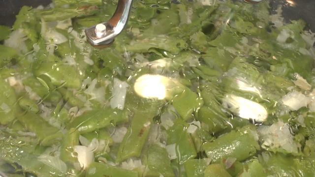 Зеленое лобио по-грузински. Рецепт для быстрого ужина. смотреть онлайн