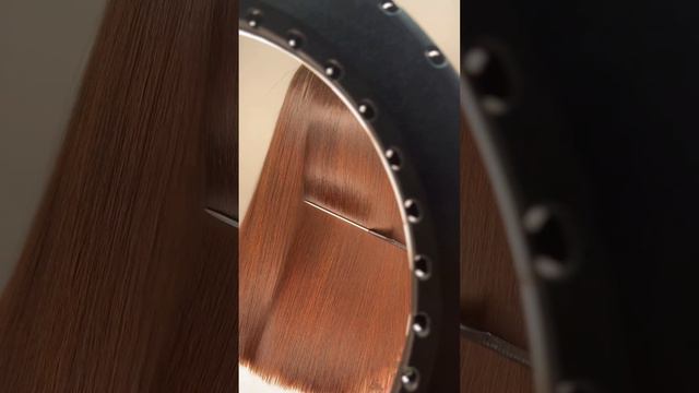 Устала выпрямлять волосы по утрам🫣