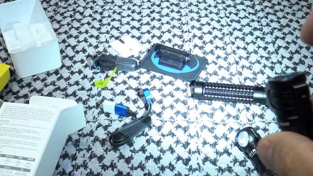 Olight PERUN MINI - EXCELLENT! 1000 LUMENS!!!