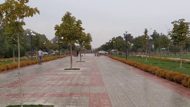 Дождливый день / Rainy day - 06.10.2021 Fergana Фергана. Uzbekistan. Узбекистан. смотреть онлайн