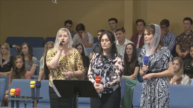 08. Группа Сестер, Пение - Лишь По Милости Твоей смотреть онлайн