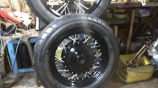 Обзор колес на мотоцикл! 140/90 r16 та 4.00-18 смотреть онлайн