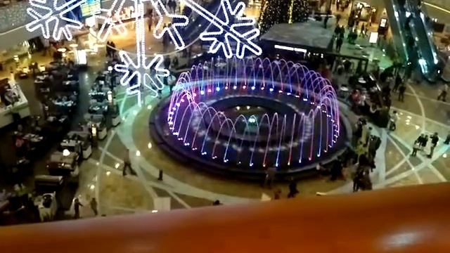 Москва. Фонтан в Афимолл-Сити