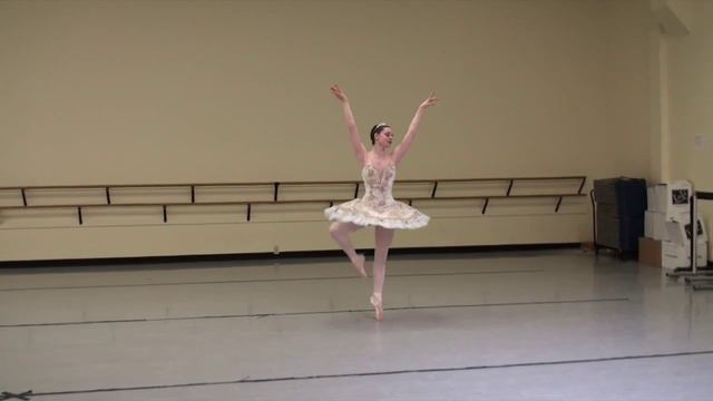 "Aurora Variation from Sleeping Beauty" смотреть онлайн