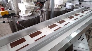 Процесс изготовление натурального шоколада на фабрике "Приморский кондитер"