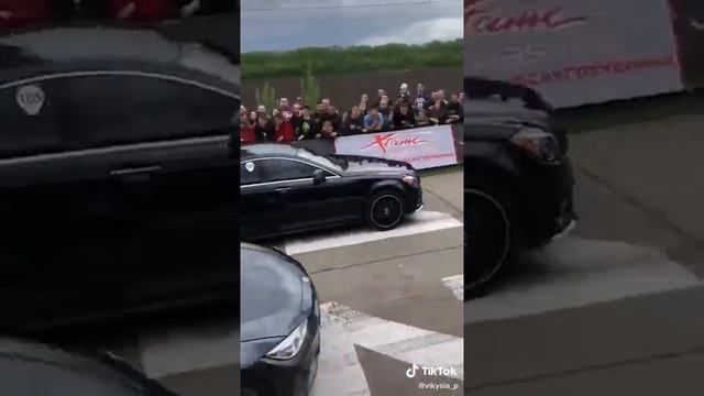 Гонка Mersedes против BMW смотреть онлайн