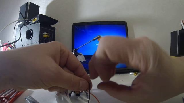 Как поменять акомулятор на вертолетике.Даем 2 ю жизнь вертолету. смотреть онлайн