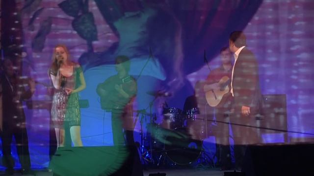 ARTI & Kseniya Medvedeva - Razbitaya lyubov' (Clip+Live. Music video by VAVO) смотреть онлайн