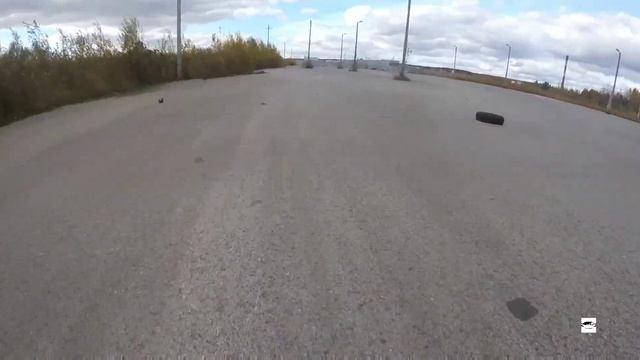 второй выезд на мотоцикле. наваливает по полной.подарок от которого трудно оторвать ребенка смотреть онлайн