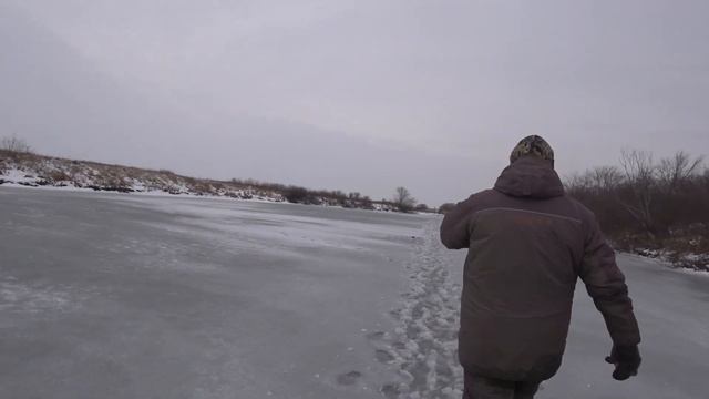 МОТОБУКСИРОВЩИК SHARMAX реально ПРЕТ! Опасный ПЕРВЫЙ ЛЕД! Взял в Globaldrive.