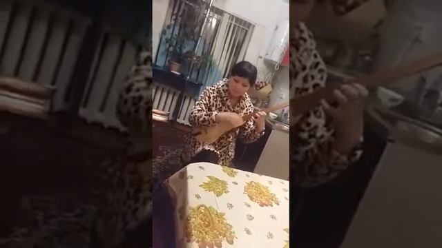 Киргизский музыкальный инструмент смотреть онлайн