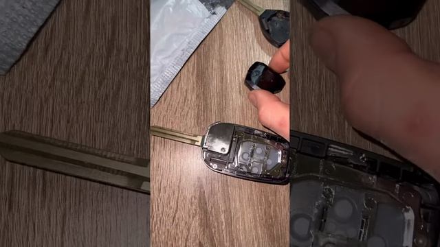 Какой ключ лучше ? #тойота смотреть онлайн