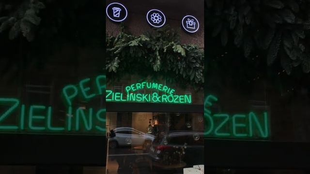 Неоновая вывеска для магазина парфюмерии Zielinski & Rozen с улицы | N-EON.ru смотреть онлайн