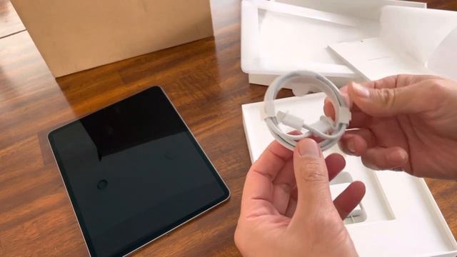 IPad Pro 2022 12.9” Unboxing