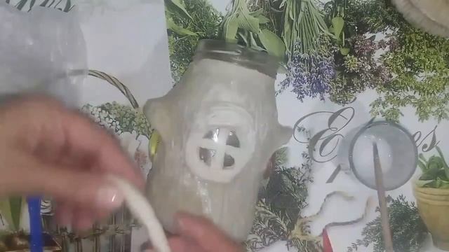 Сказочный домик из банки. Лепка из папье-маше. смотреть онлайн