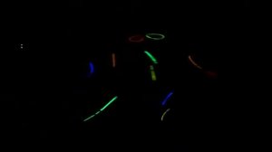 Танцы со светящимися палочками