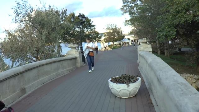 Опрос Севастополь Крым Плюсы и минусы жизни в родной стране смотреть онлайн