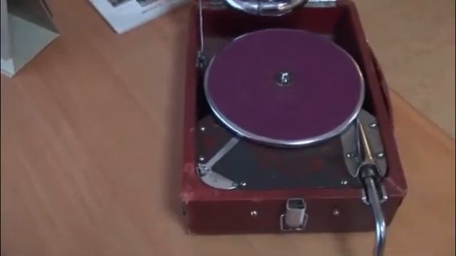 Патефон Северный пресс 40-х годов смотреть онлайн