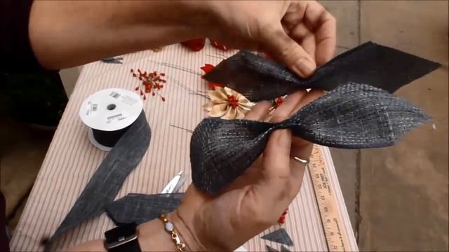 Willey Farms - Make a Poinsettia bloom using ribbon смотреть онлайн
