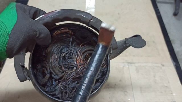 ОБЖИГ МЕДНЫХ ПРОВОДОВ БЕЗ ПОТЕРЬ И ДЫМА... КАК ОБЖЕЧЬ МЕДНЫЕ ПРОВОДА... ДОБЫВАЮ МЕДЬ... ПОИСК МЕДИ.