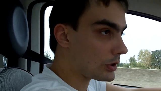 Про ночной клуб в Италии, консумацию и безнес модели смотреть онлайн