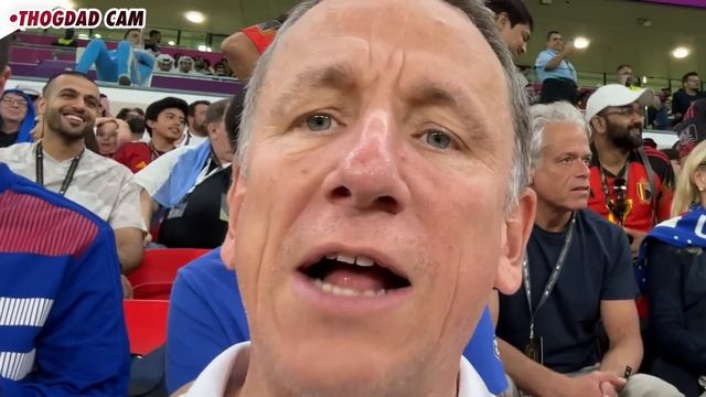 MOROCCO FANS GO CRAZY AS THEY QUALIFY FOR LAST 16 смотреть онлайн