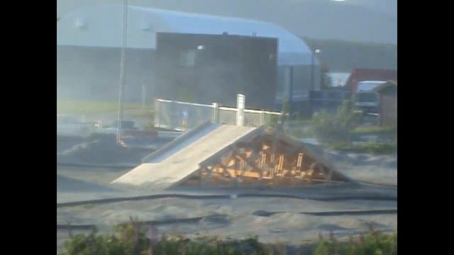 Opel Omega A burnout and drift in Olsvika GATEBIL смотреть онлайн