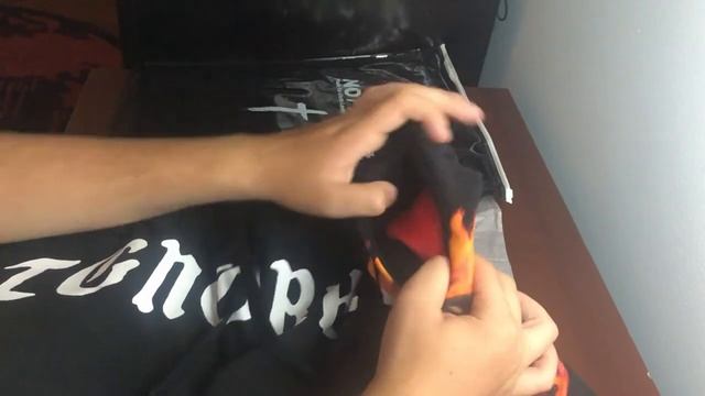 HUGE SAINT JHN MERCH UNBOXING смотреть онлайн